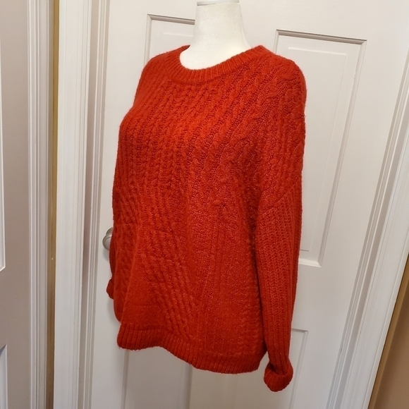 Old Navy Red Chunky Knit Sweater Size Large, colorful, casual - Picture 5 of 8